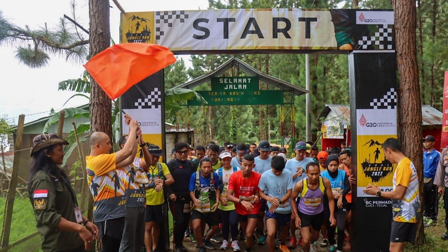 Kapolres Tegal Buka Guci Jungle Run 2022