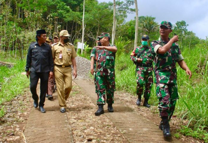 TMMD di Desa Basuhan Eromoko Wonogiri Bangun Jalan Antarkecamatan