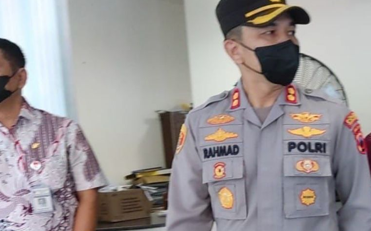 Kapolres Sidak ke Kantor Samsat Kota Tegal Memastikan Pelayanan Baik