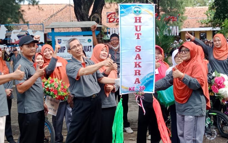 SMP Negeri 1 dan 2 Kramat Tegal Gelar HUT Bersamaan