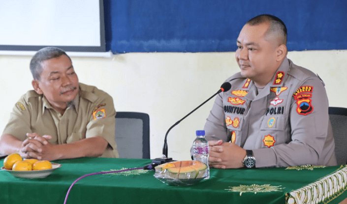 Arus Balik Mudik Masih Ramai, Kapolres Brebes Atur Lalulintas di Dermoleng