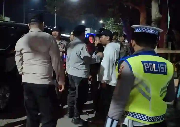 Polres Brebes melakukan patroli besar-besaran di beberapa titik jalan di wilayah Kabupaten Brebes