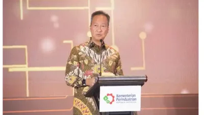 Agus Gumiwang Kartasasmita - Menteri Perindustrian foto 2023