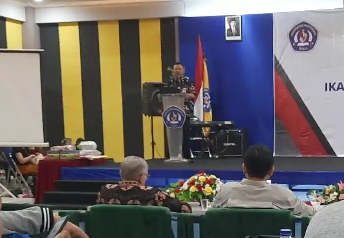 IKAMIH UPS Tegal Beri Makanan Tambahan untuk Turunkan Stunting