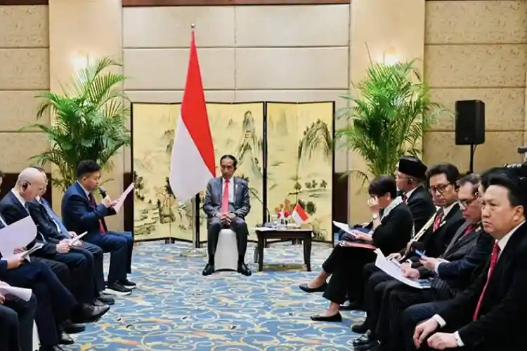 Jokowi Ajak Investor Tiongkok Berinvestasi di Indonesia