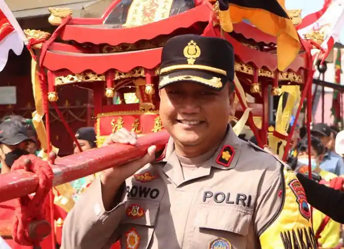 Kirab Toa Pe Kong Meriahkan Perayaan Sejit Kongco YM Ceng Gwan Cing Kun di Kota Tegal