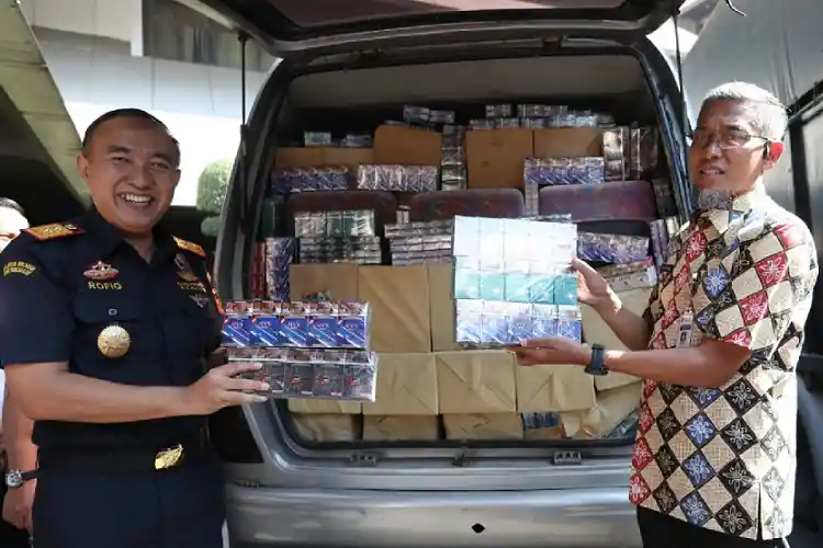 Rokok Ilegal Tanpa Cukai Resmi Dimusnahkan di Jawa Tengah