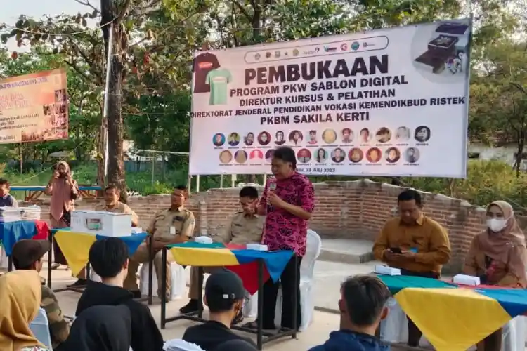 Kemendikbud Ristek RI Beri Program PKW untuk Warga Kota Tegal