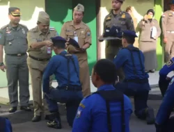 Bupati Semarang Ngesti Nugraha Berikan Baret kepada 18 personel baru Damkar