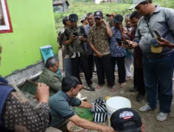 Petani Desa Panusupan Belajar Membuat Pupuk Cair dari Air Seni Ternak