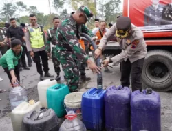 Warga Kemalang Terima Bantuan Air Bersih dari Pemkab Klaten