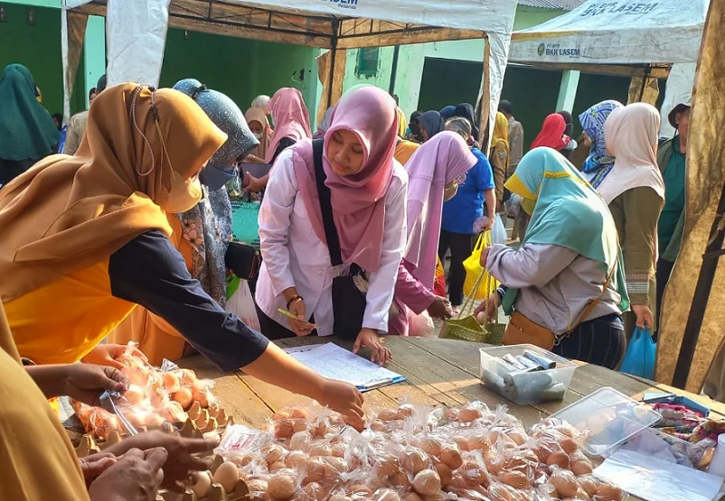 Pemkab Rembang Beri Makanan Tambahan Lokal dan Sedekah Telur untuk Cegah Stunting