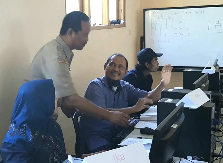 Program Pelatihan Komputer untuk Penyandang Disabilitas di Rembang